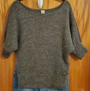 Tres Bien Gray Sweater